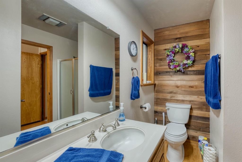Image 38 of property listing at 42123 Auberry Road, Auberry, CA 93602