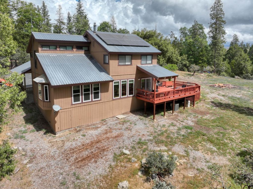 Image 4 of property listing at 42123 Auberry Road, Auberry, CA 93602