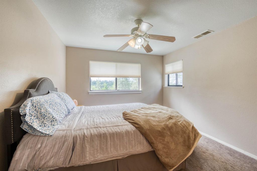 Image 43 of property listing at 42123 Auberry Road, Auberry, CA 93602