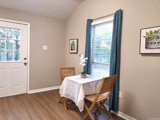 4904 Blackhill, Floresville, TX 78114