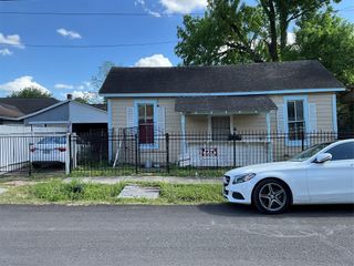 2614 Lee Street, Houston, TX 77026
