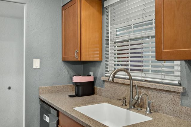7212 Midnight Way, Citrus Heights, CA 95621