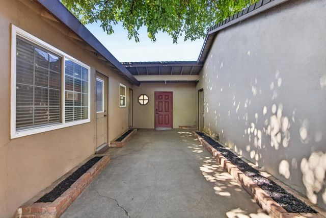 7212 Midnight Way, Citrus Heights, CA 95621