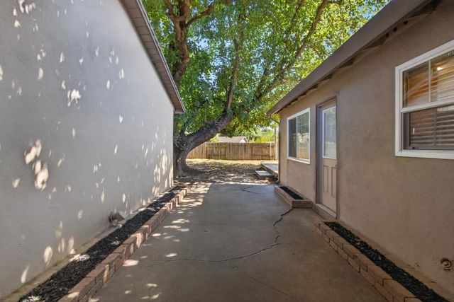 7212 Midnight Way, Citrus Heights, CA 95621