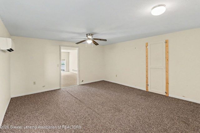 5490 W Howe Road, Dewitt, MI 48820