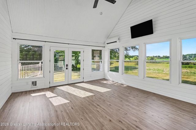 5490 W Howe Road, Dewitt, MI 48820