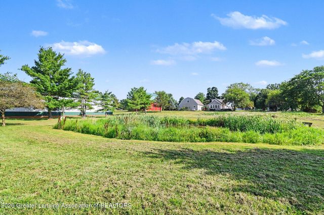 5490 W Howe Road, Dewitt, MI 48820