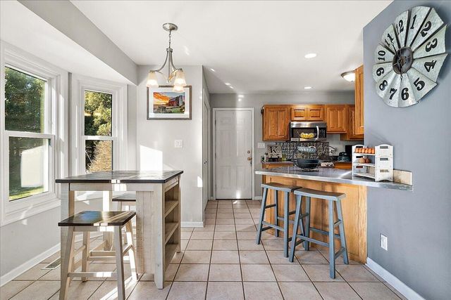 12880 Jordan Meadows Court, Lowell, MI 49331