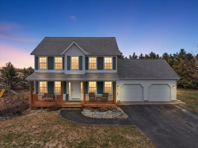 12880 Jordan Meadows Court, Lowell, MI 49331