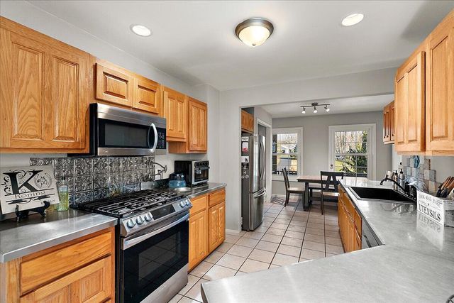 12880 Jordan Meadows Court, Lowell, MI 49331