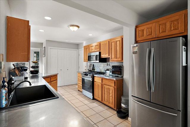 12880 Jordan Meadows Court, Lowell, MI 49331