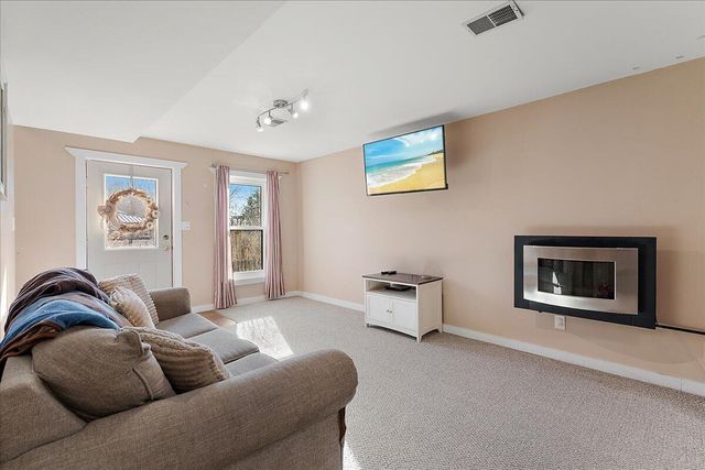 12880 Jordan Meadows Court, Lowell, MI 49331