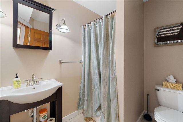 12880 Jordan Meadows Court, Lowell, MI 49331