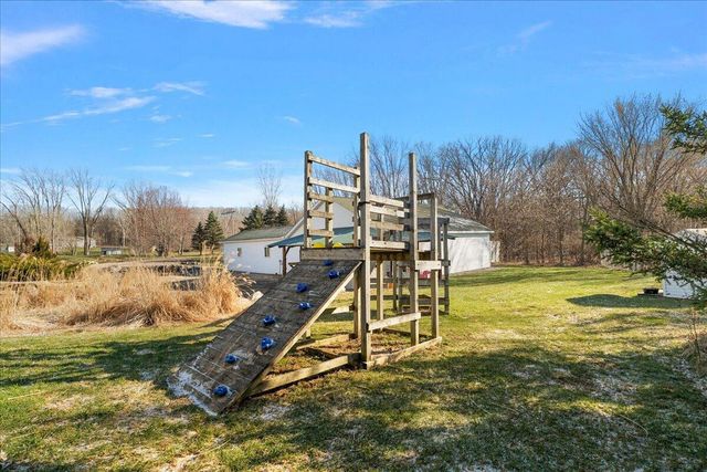 12880 Jordan Meadows Court, Lowell, MI 49331