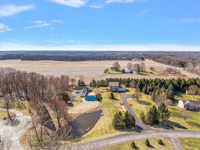 12880 Jordan Meadows Court, Lowell, MI 49331