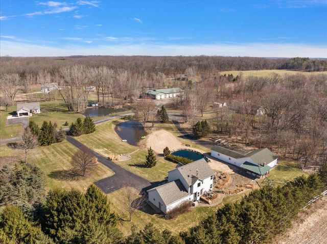 12880 Jordan Meadows Court, Lowell, MI 49331