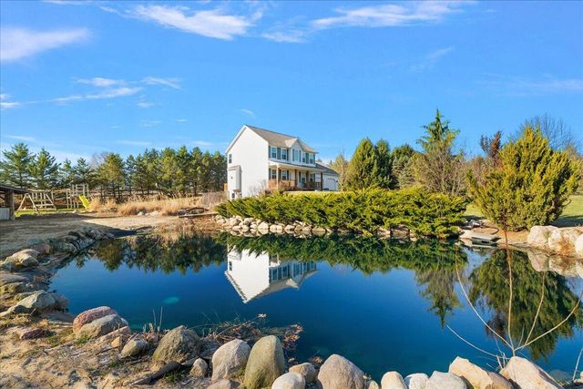 12880 Jordan Meadows Court, Lowell, MI 49331