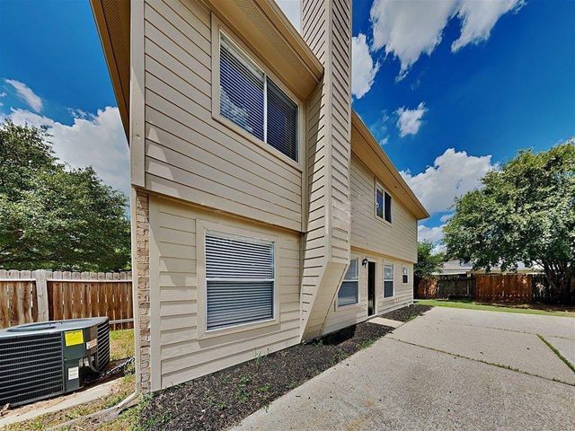 26881 Monarch Manor Lane, Kingwood, TX 77339