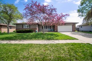 434 Meadows Road S, Bourbonnais, IL 60914
