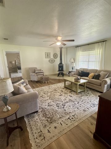 1926 VZ COUNTY ROAD 3103, Edgewood, TX 75117