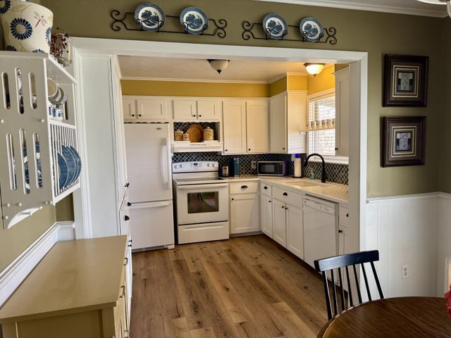 1926 VZ COUNTY ROAD 3103, Edgewood, TX 75117