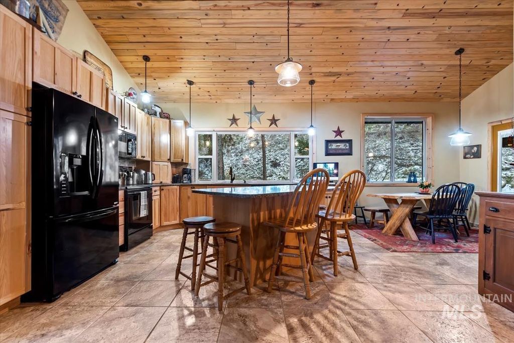 182 Southfork Rd, Garden Valley, ID 83622 photo 9