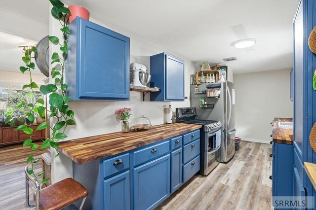 596 Hyde Ave, Pocatello, ID 83201