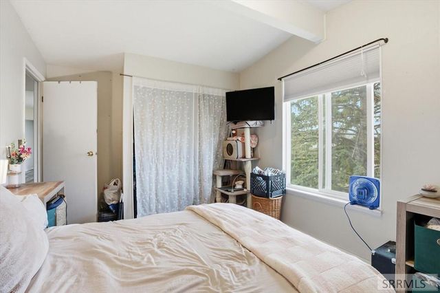 596 Hyde Ave, Pocatello, ID 83201