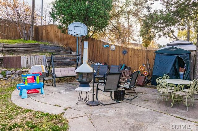 596 Hyde Ave, Pocatello, ID 83201