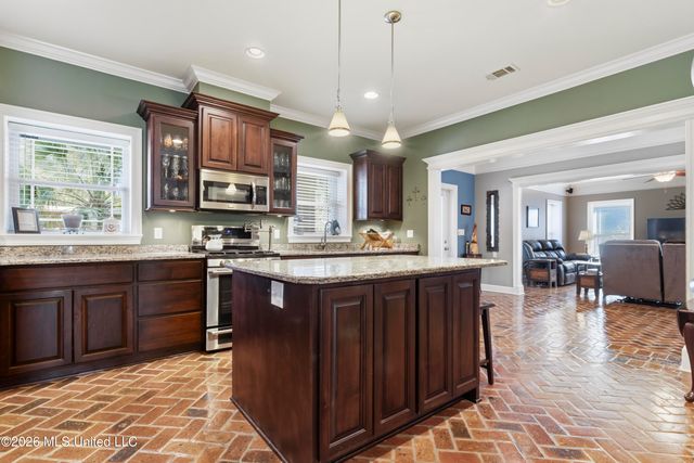 2410 W Shore Drive, Biloxi, MS 39532