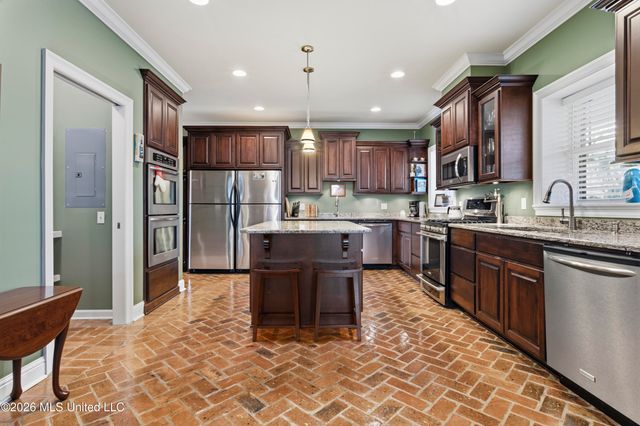 2410 W Shore Drive, Biloxi, MS 39532