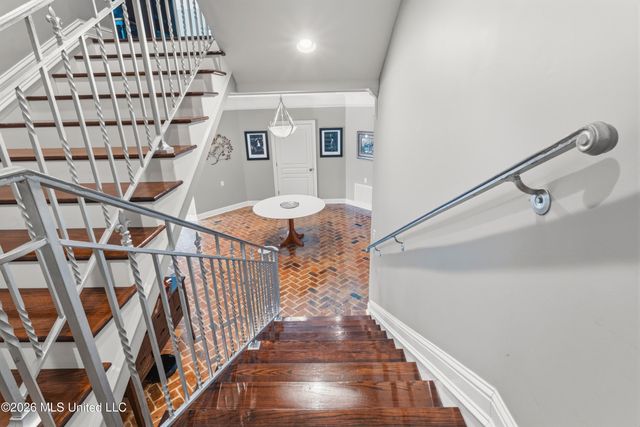 2410 W Shore Drive, Biloxi, MS 39532