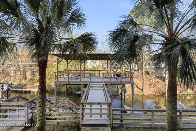 2410 W Shore Drive, Biloxi, MS 39532