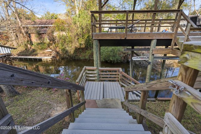 2410 W Shore Drive, Biloxi, MS 39532