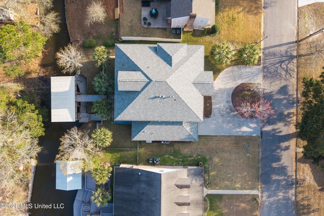 2410 W Shore Drive, Biloxi, MS 39532