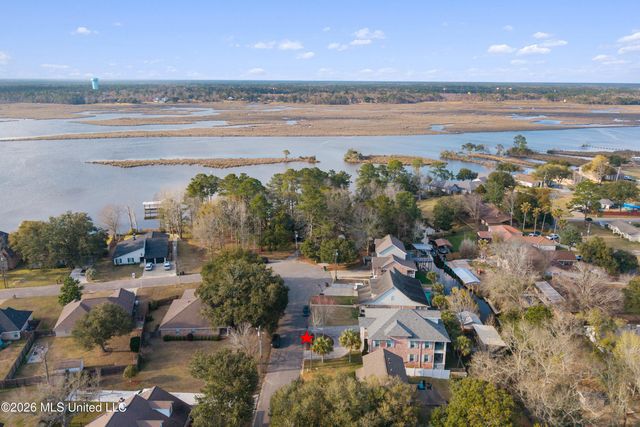 2410 W Shore Drive, Biloxi, MS 39532