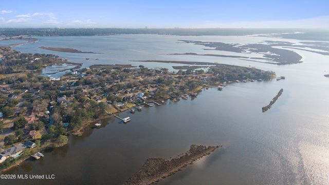 2410 W Shore Drive, Biloxi, MS 39532