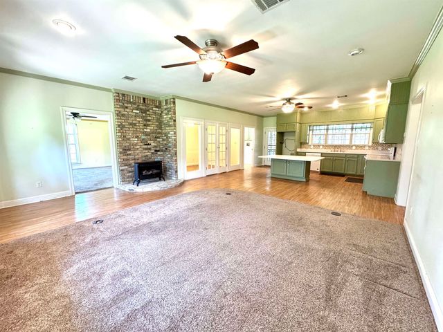 581 CR 467, Carthage, TX 75633