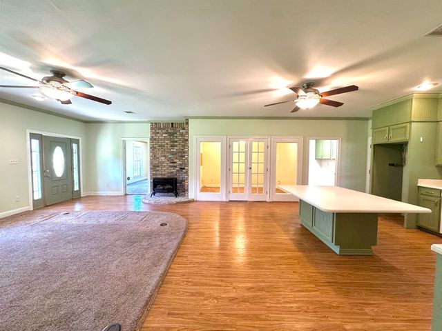 581 CR 467, Carthage, TX 75633