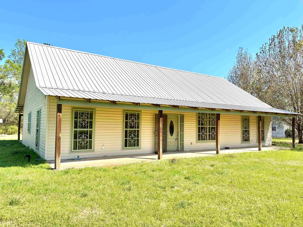 581 CR 467, Carthage, TX 75633