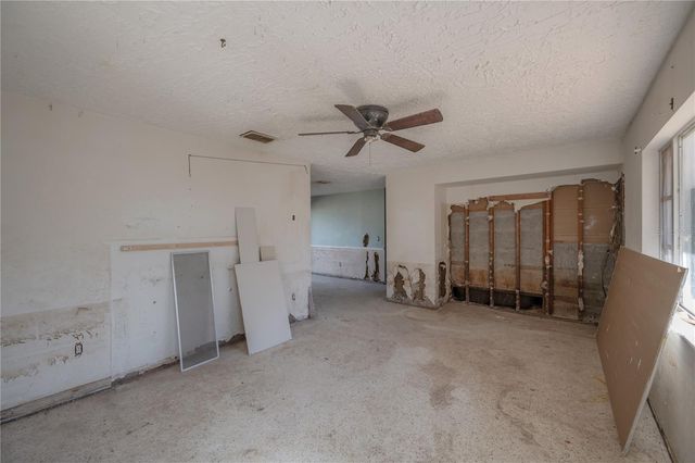 34745 GARDENIA WAY, Dade City, FL 33523