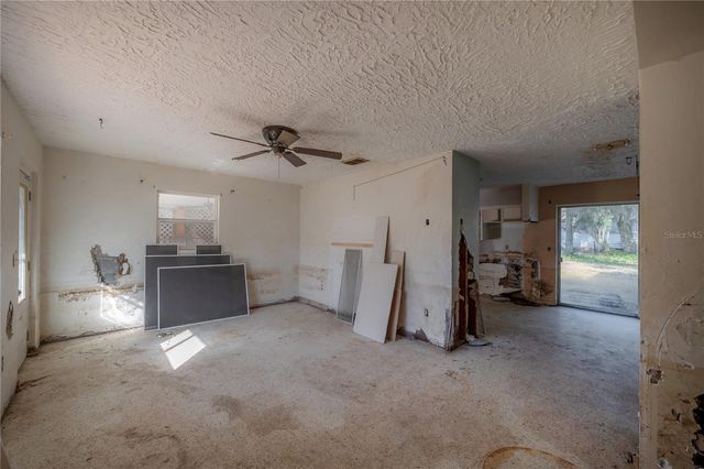 34745 GARDENIA WAY, Dade City, FL 33523