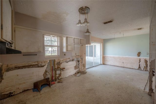 34745 GARDENIA WAY, Dade City, FL 33523