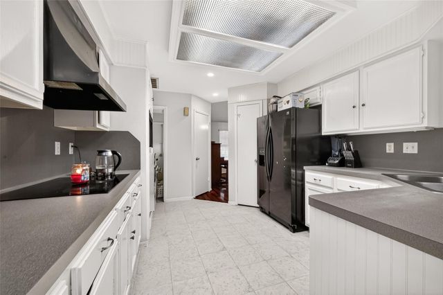 15343 Meadow Village Drive, Houston, TX 77095