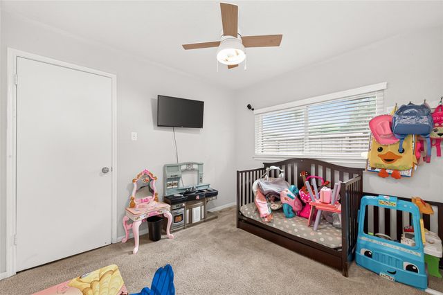 15343 Meadow Village Drive, Houston, TX 77095