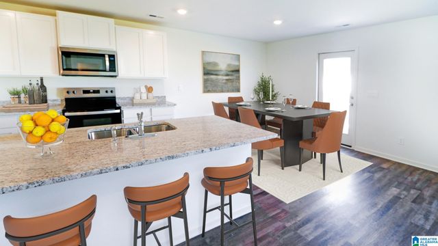 1111 WAVERLEY LANE SOUTHWEST, Cullman, AL 35055