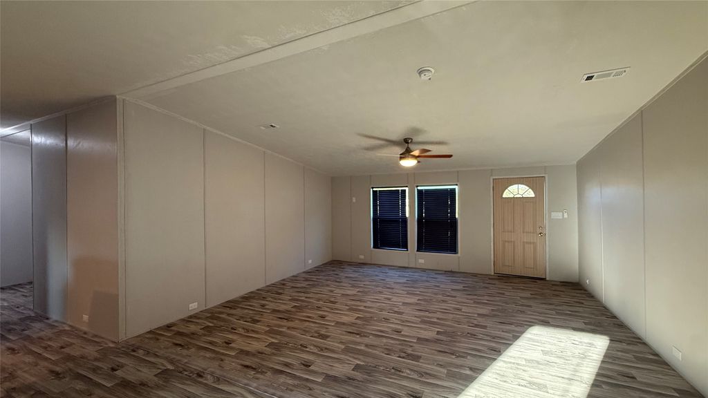 144 Wheelis Loop, Decatur, TX 76234 — photo 2