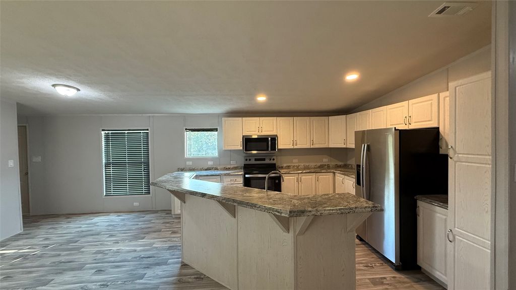 144 Wheelis Loop, Decatur, TX 76234 — photo 3