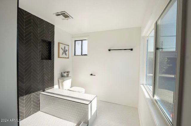 1731 E VERDE Lane, Phoenix, AZ 85016