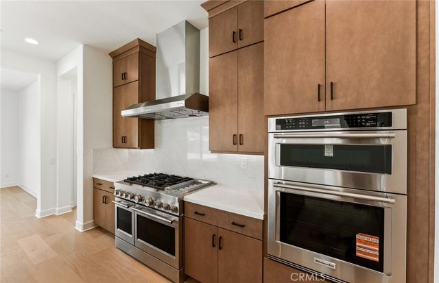 11838 Canoga Avenue, Chatsworth, CA 91311